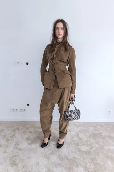 Look 7